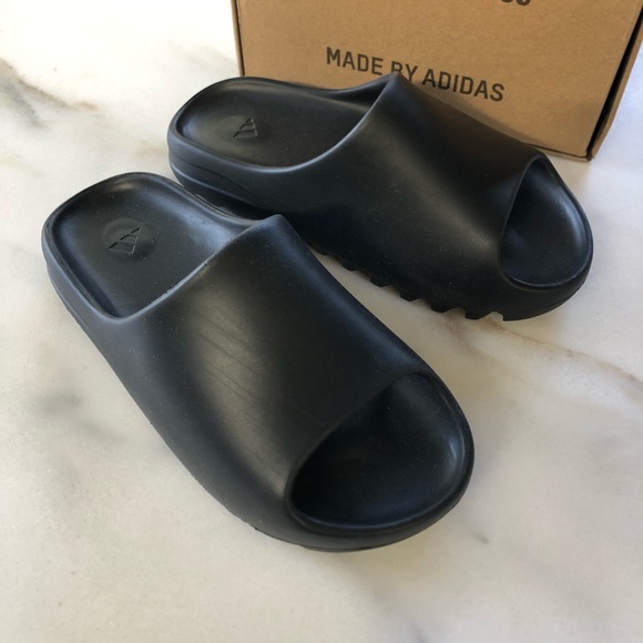 yeezy slides black release date